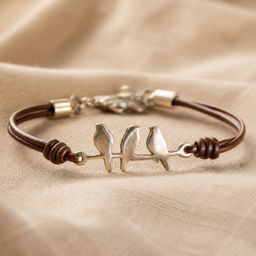 Pulsera vintage de cuerda de piel con pájaro