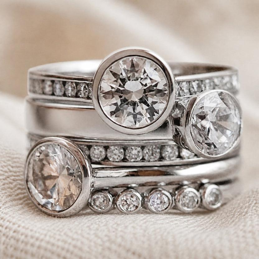 Anillo bohemio retro con circonita incrustada