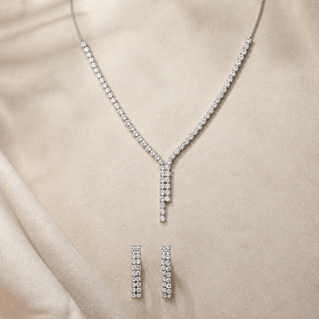 Conjunto elegante de circonita incrustada