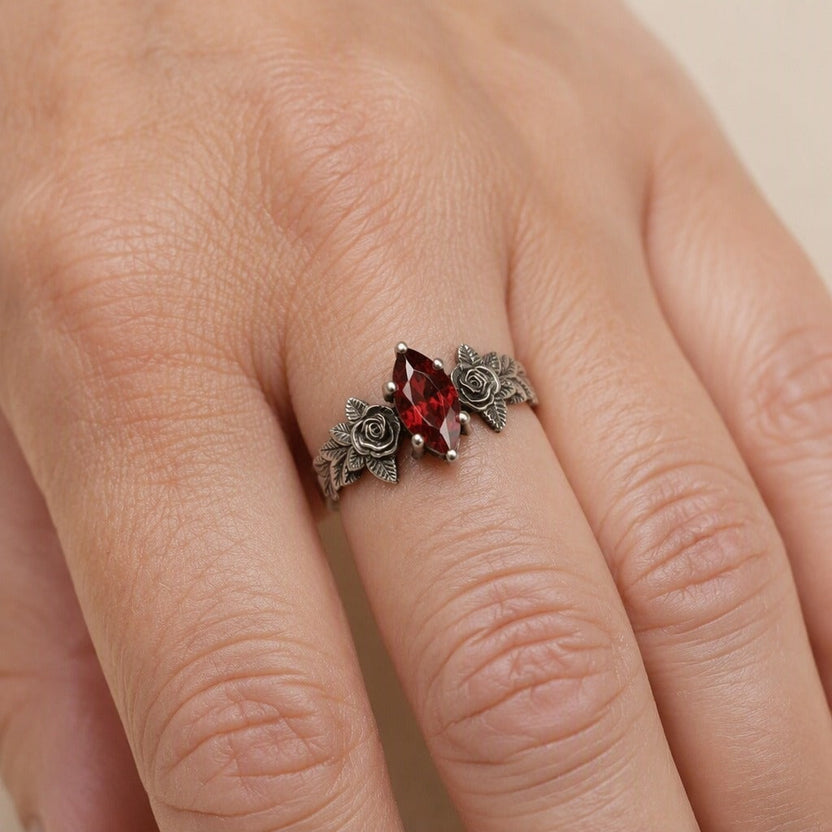 Anillo vintage de granate rosa