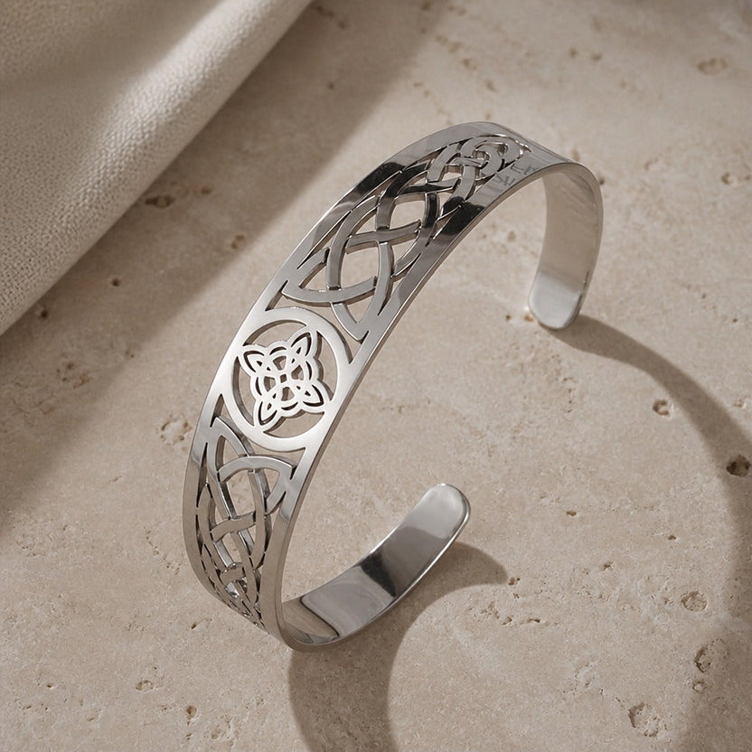Brazalete celestial tipo puño