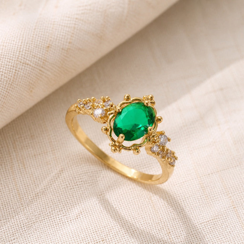 Anillo vintage halo de corte oval