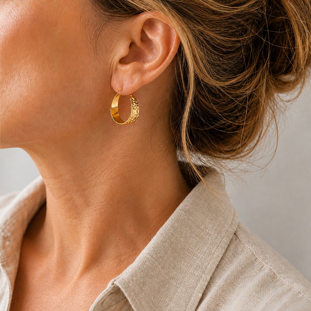 Pendientes de aro elegantes grabados