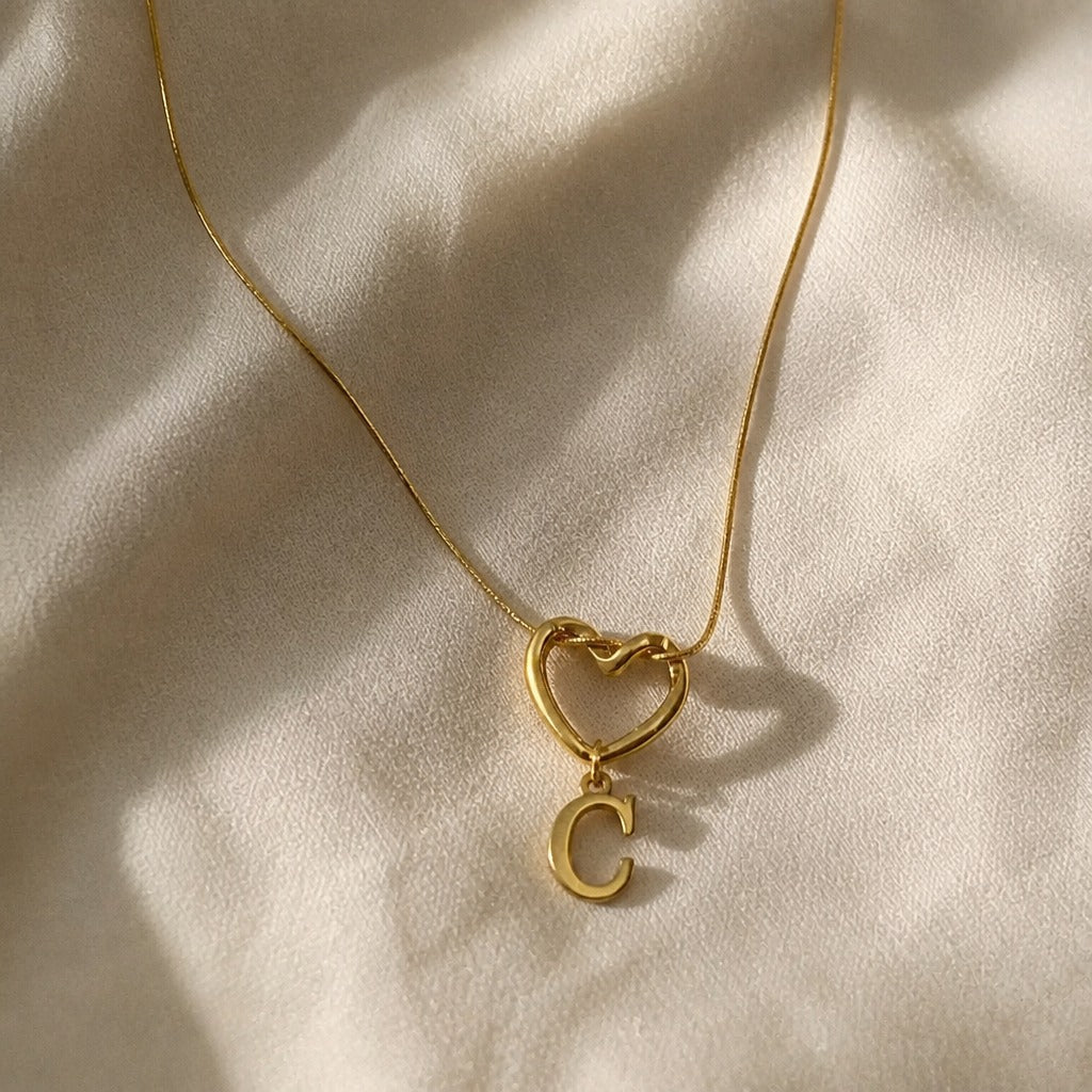 Collar inicial corazón Evermore – imagen 5