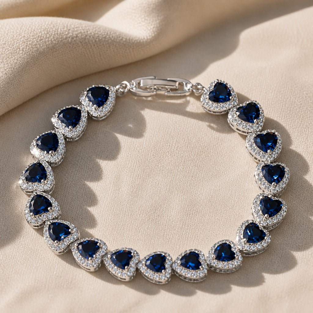 Pulsera de plata con eslabones en forma de corazón – imagen 2