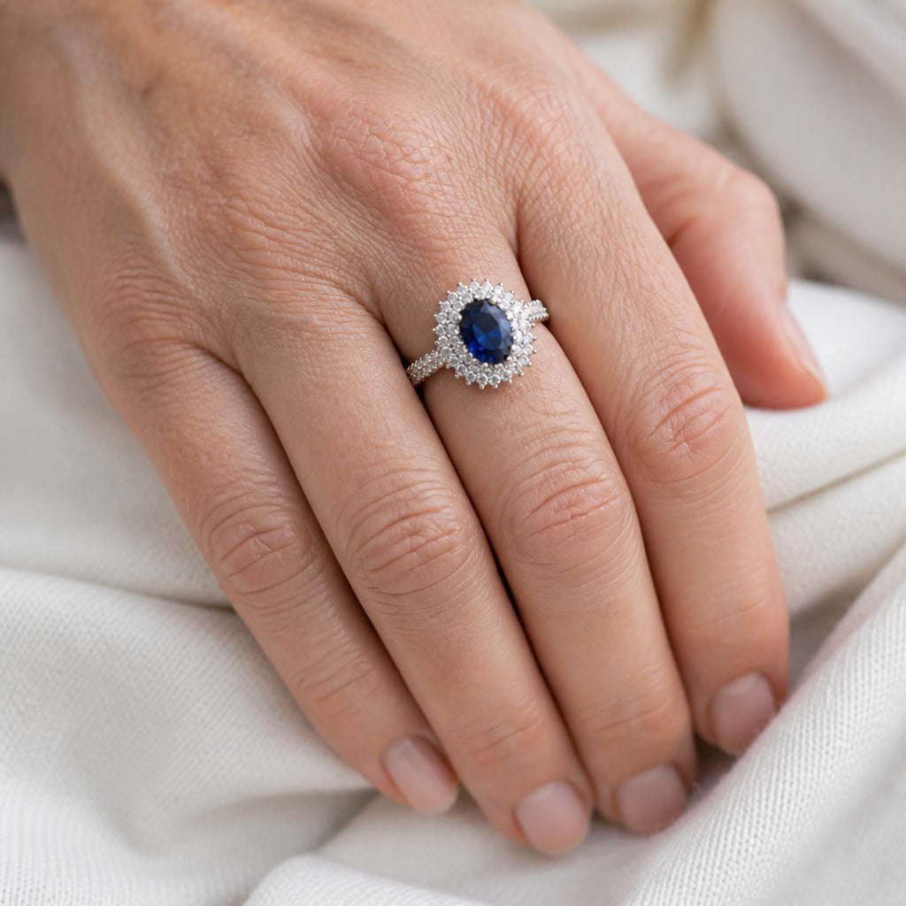 Anillo exquisito de plata con circonita cúbica azul – imagen 2