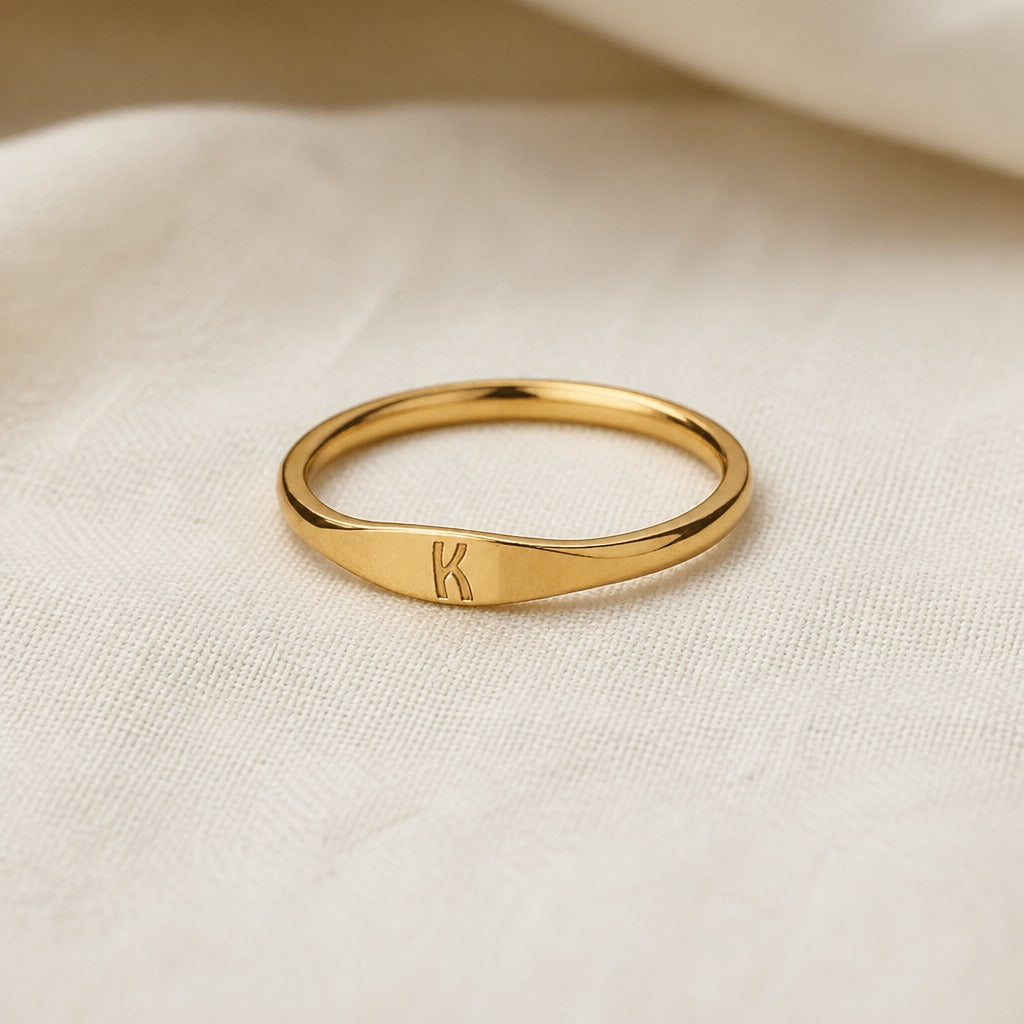 Colección de anillos con letras Liora – imagen 11