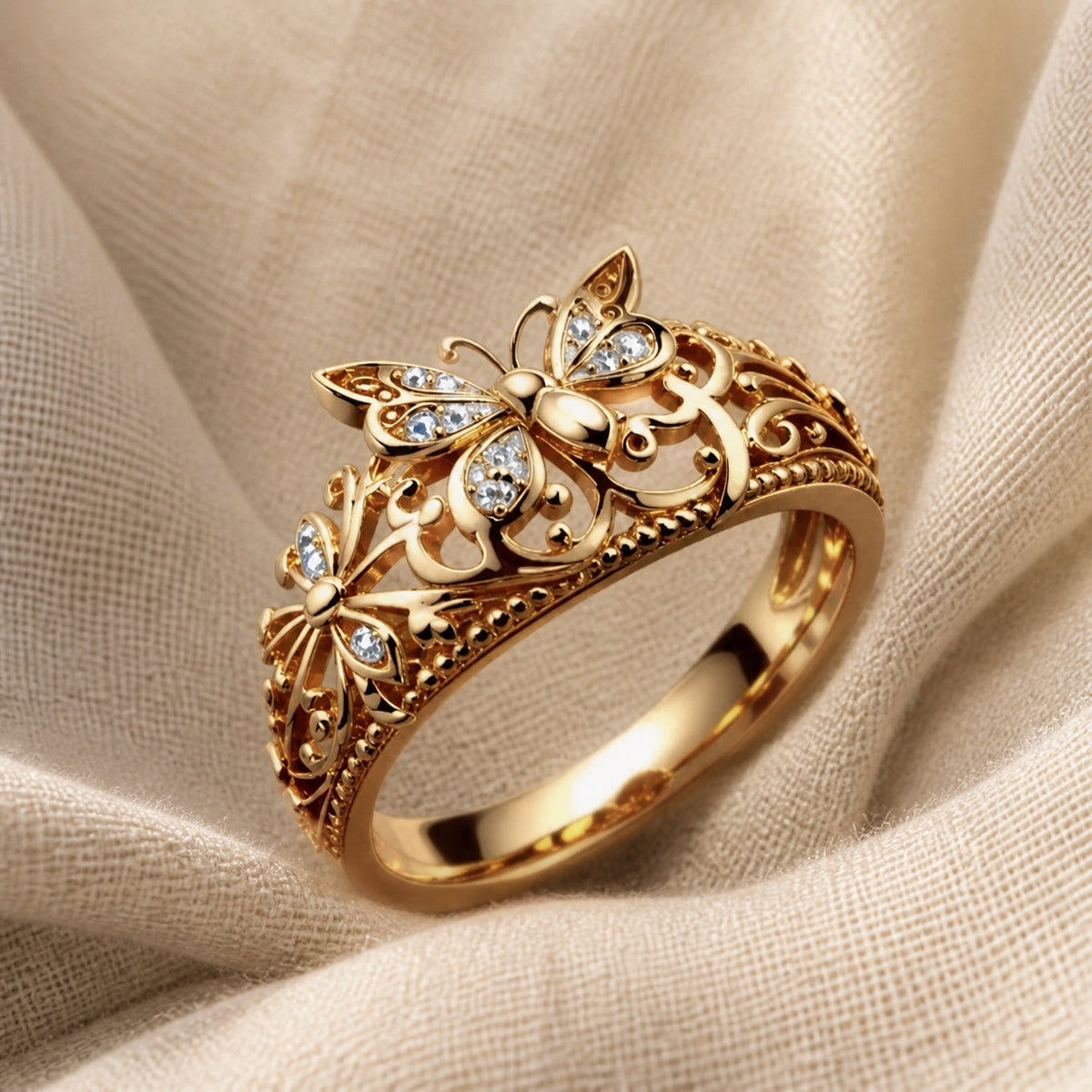 Anillo exótico de mariposa floral en oro