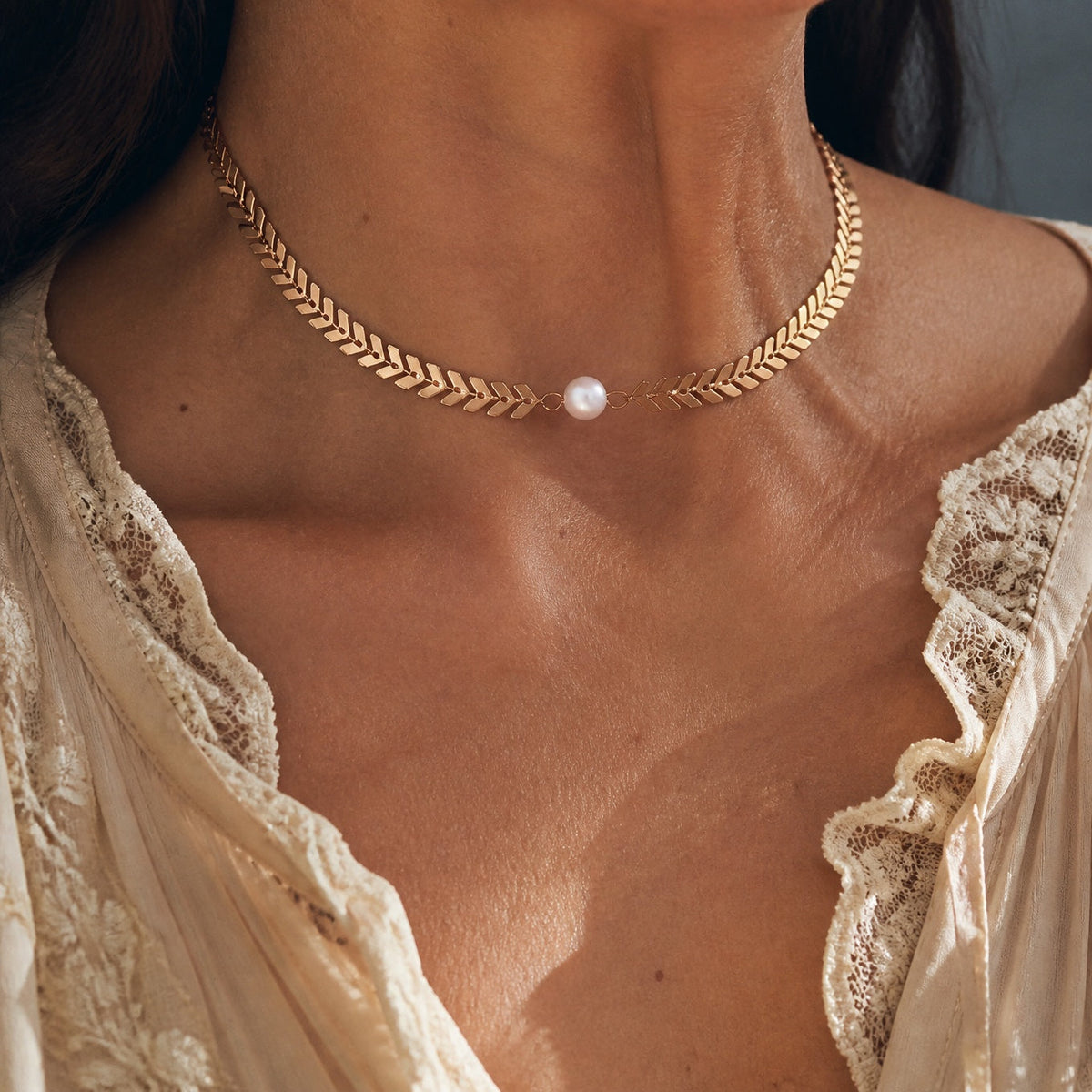 Collar minimalista boho de perlas