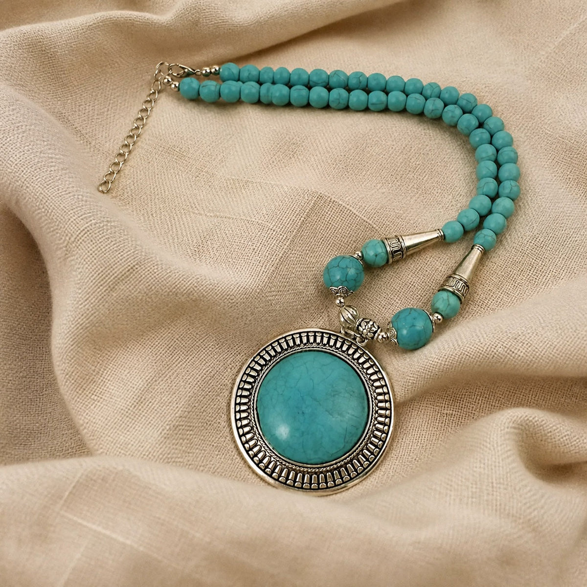 Collar icónico de cuentas turquesas – imagen 2
