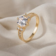 Anillo vintage de filigrana con tres piedras – imagen 2