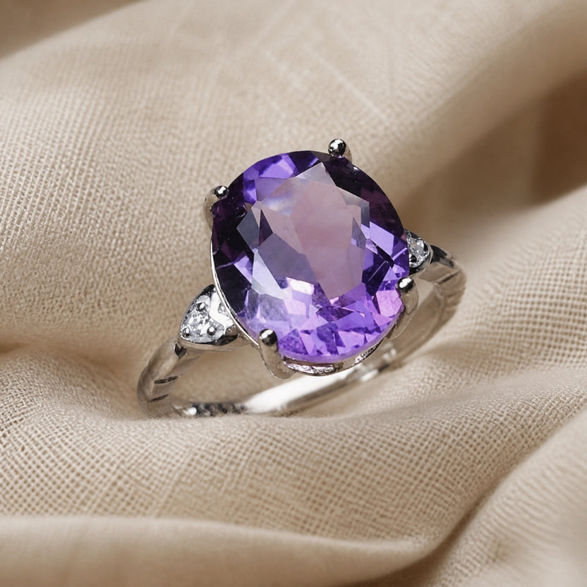 Anillo exquisito de circonita cúbica