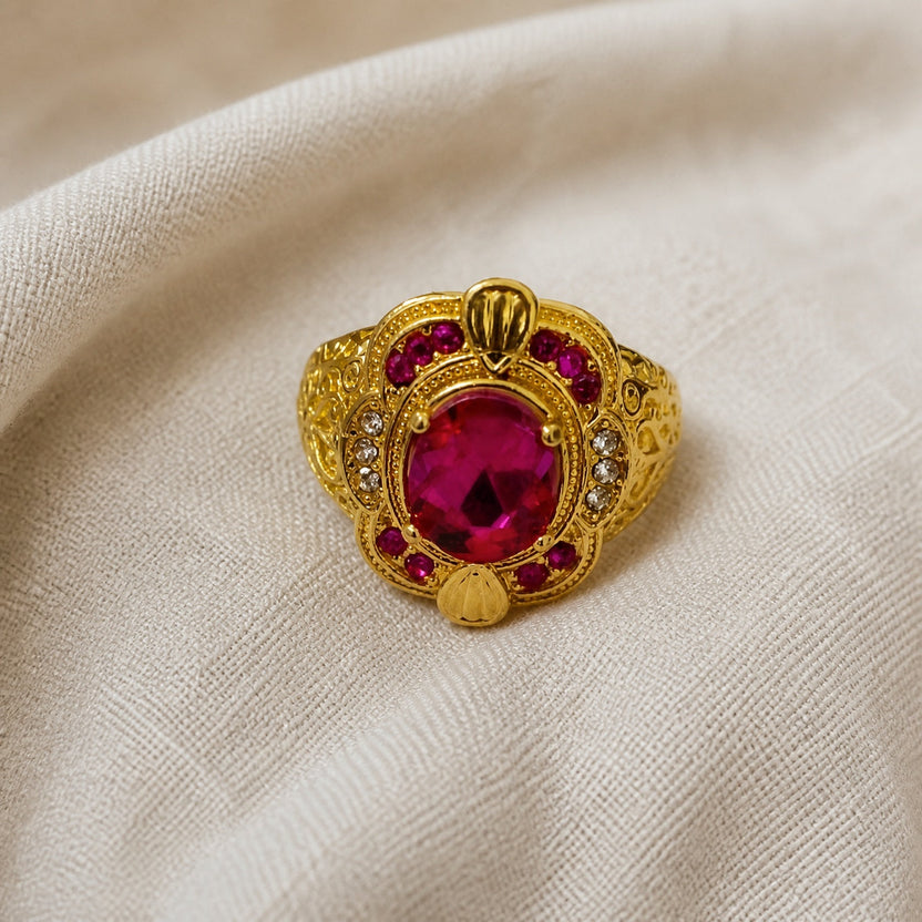 Anillo de amatista ovalada con circonitas