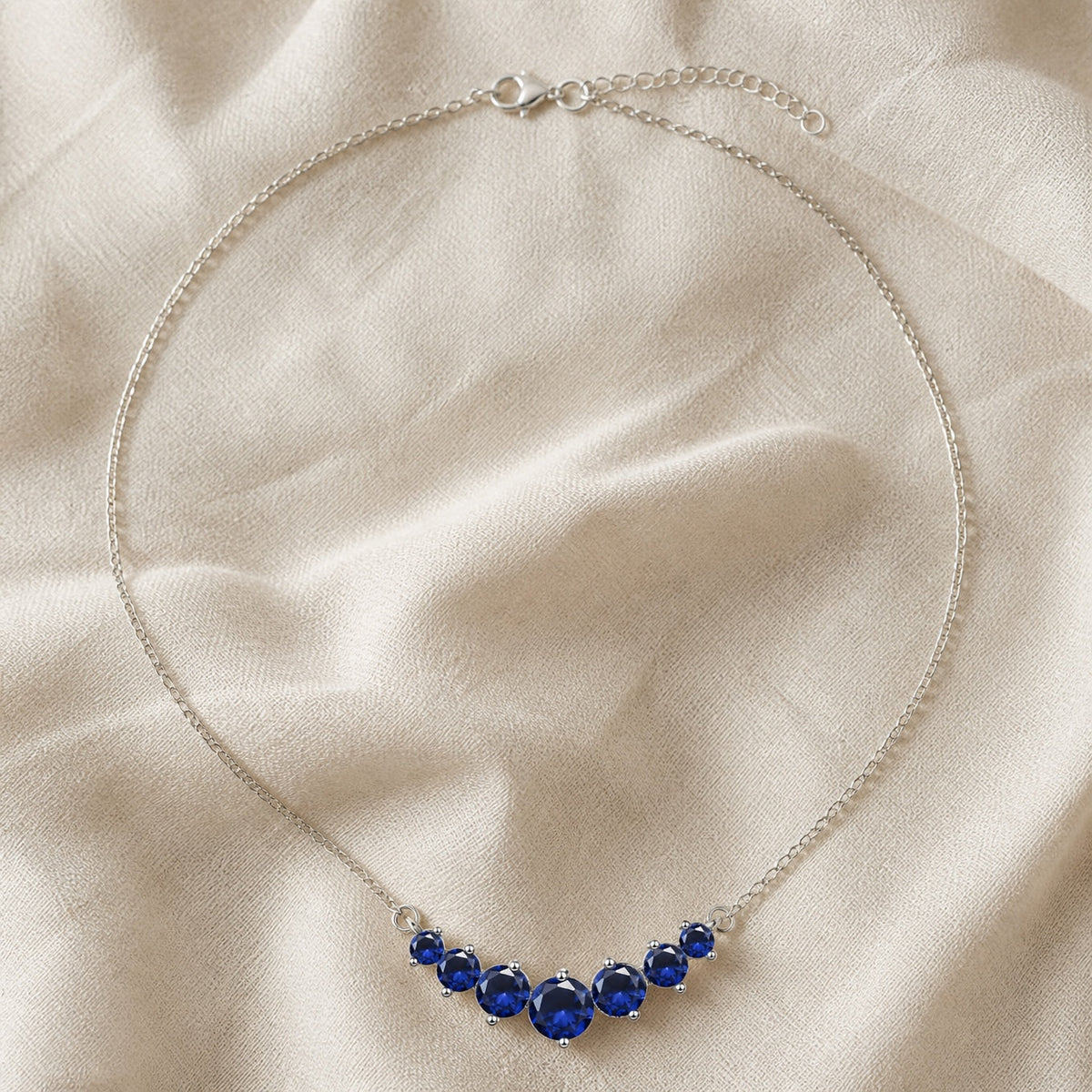 Collar de barra Luxe con zafiro