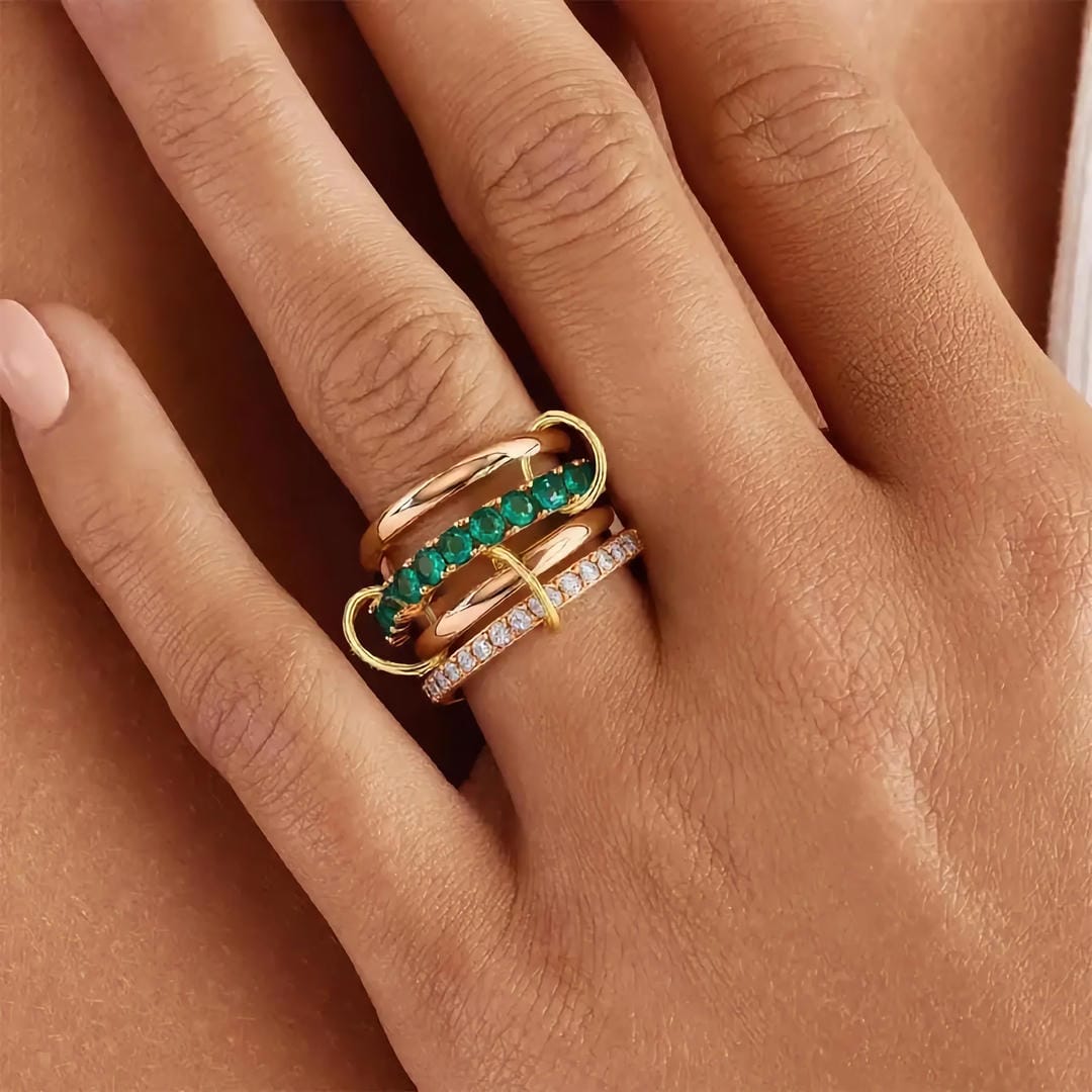 Anillo apilable de oro rosa con cristales brillantes – imagen 5