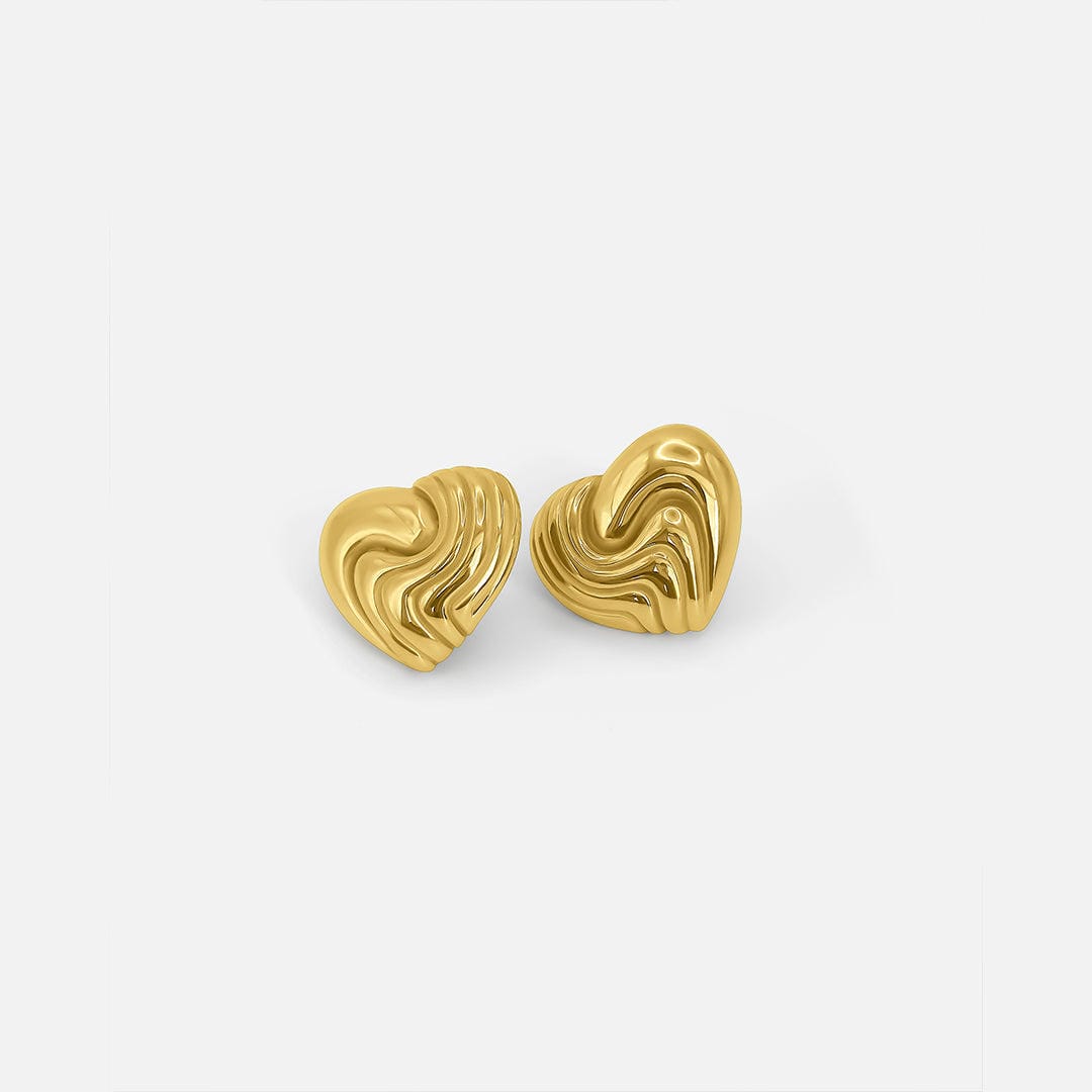 Pendientes de corazón acanalado en oro