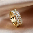Anillo de lujo con hoja y cristal blanco – imagen 2