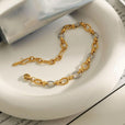 Pulsera dorada bicolor elegante – imagen 2