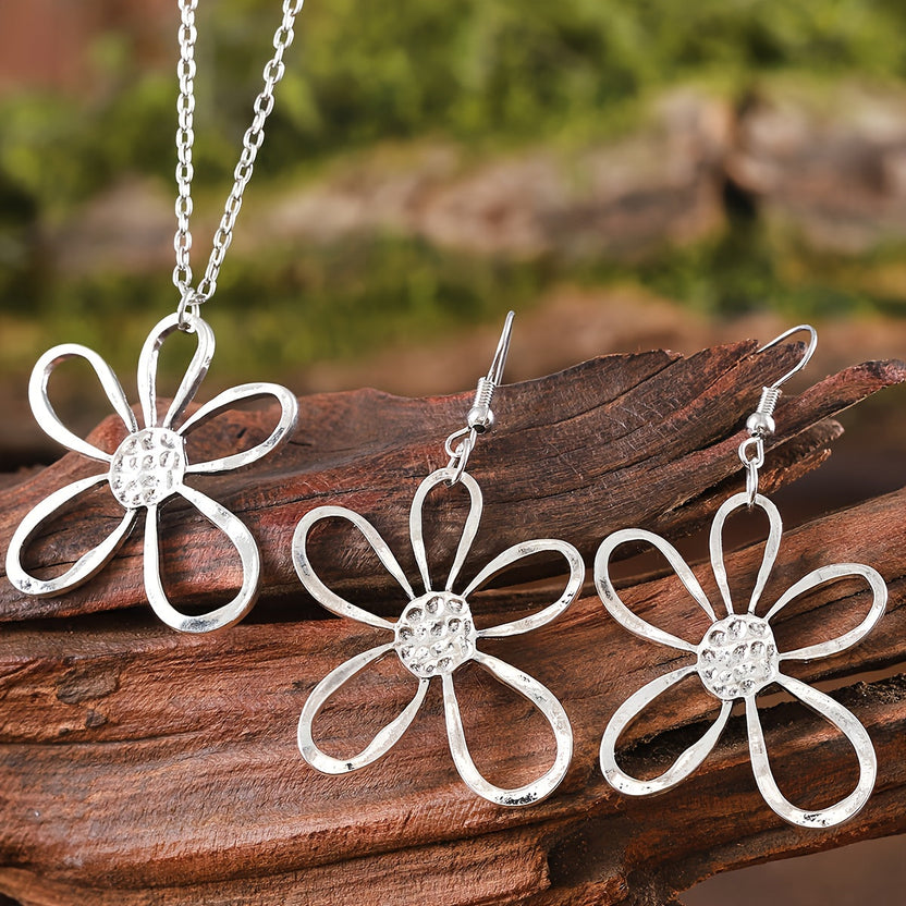 Conjunto de collar y pendientes florales bohemios