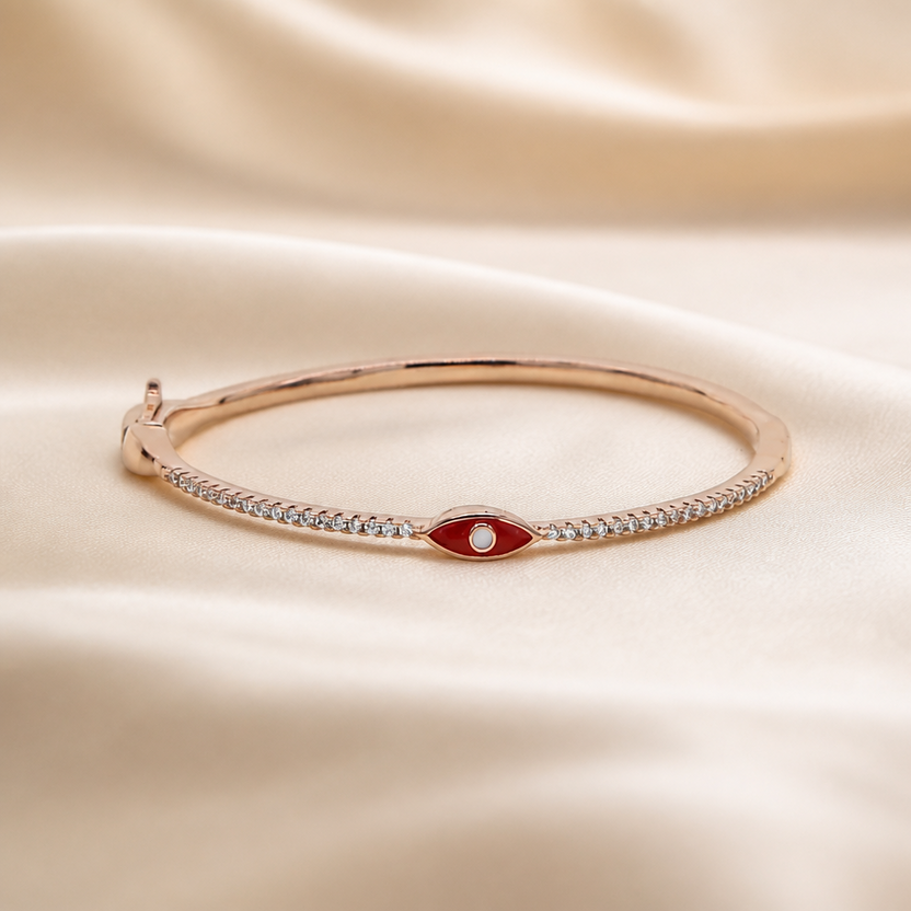 Pulsera con charms de ojo esmaltado