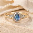 Anillo halo de zafiro y cristal, estilo herencia – imagen 2