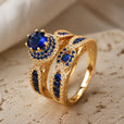 Set de anillos Victoria dorados con zafiro – imagen 2