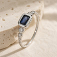 Anillo de oro blanco con zafiro Windsor
