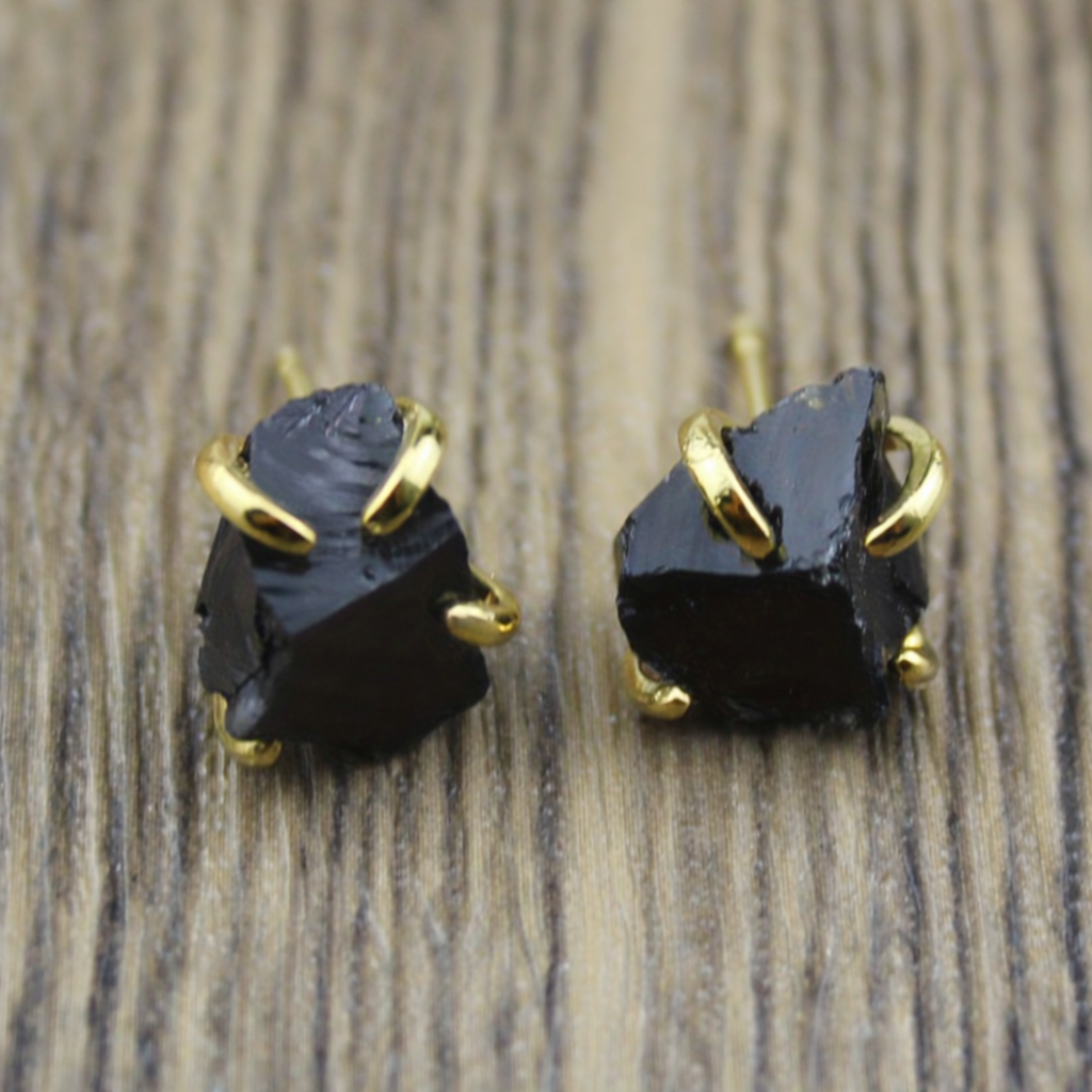 Pendientes irregulares de mineral con garra de cuatro puntas – imagen 5