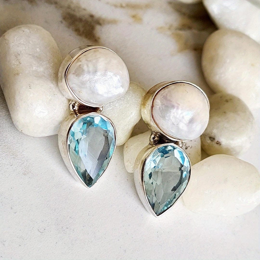 Pendientes de piedra preciosa en forma de lágrima