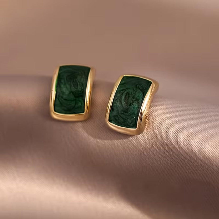 Pendientes rectangulares de piedra verde