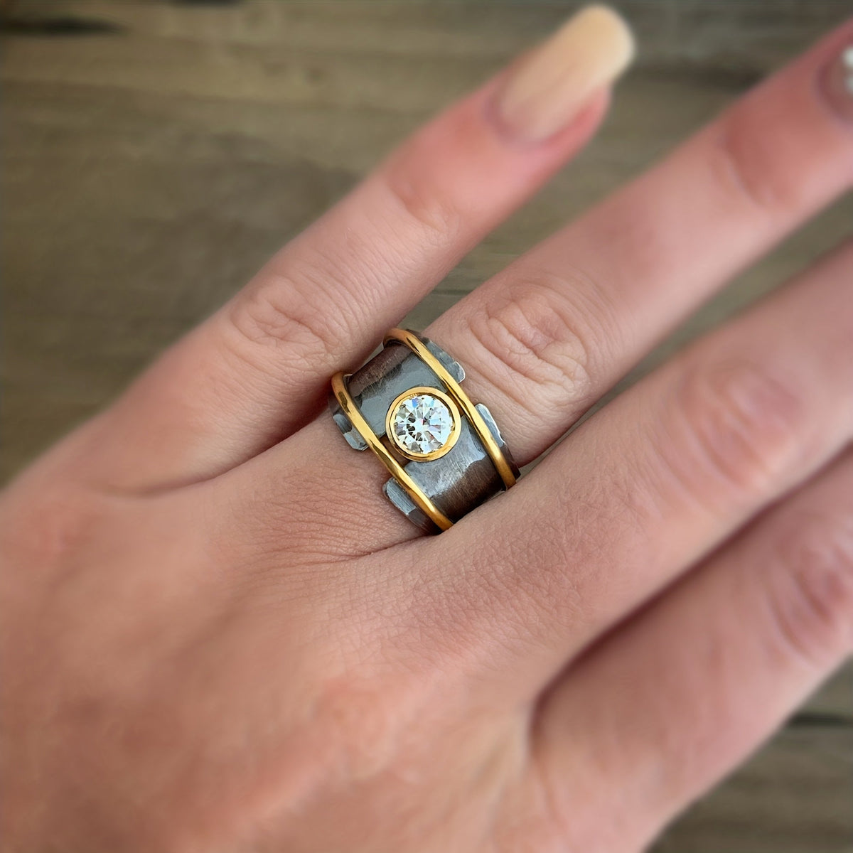 Anillo artesanal western de circonita – imagen 2