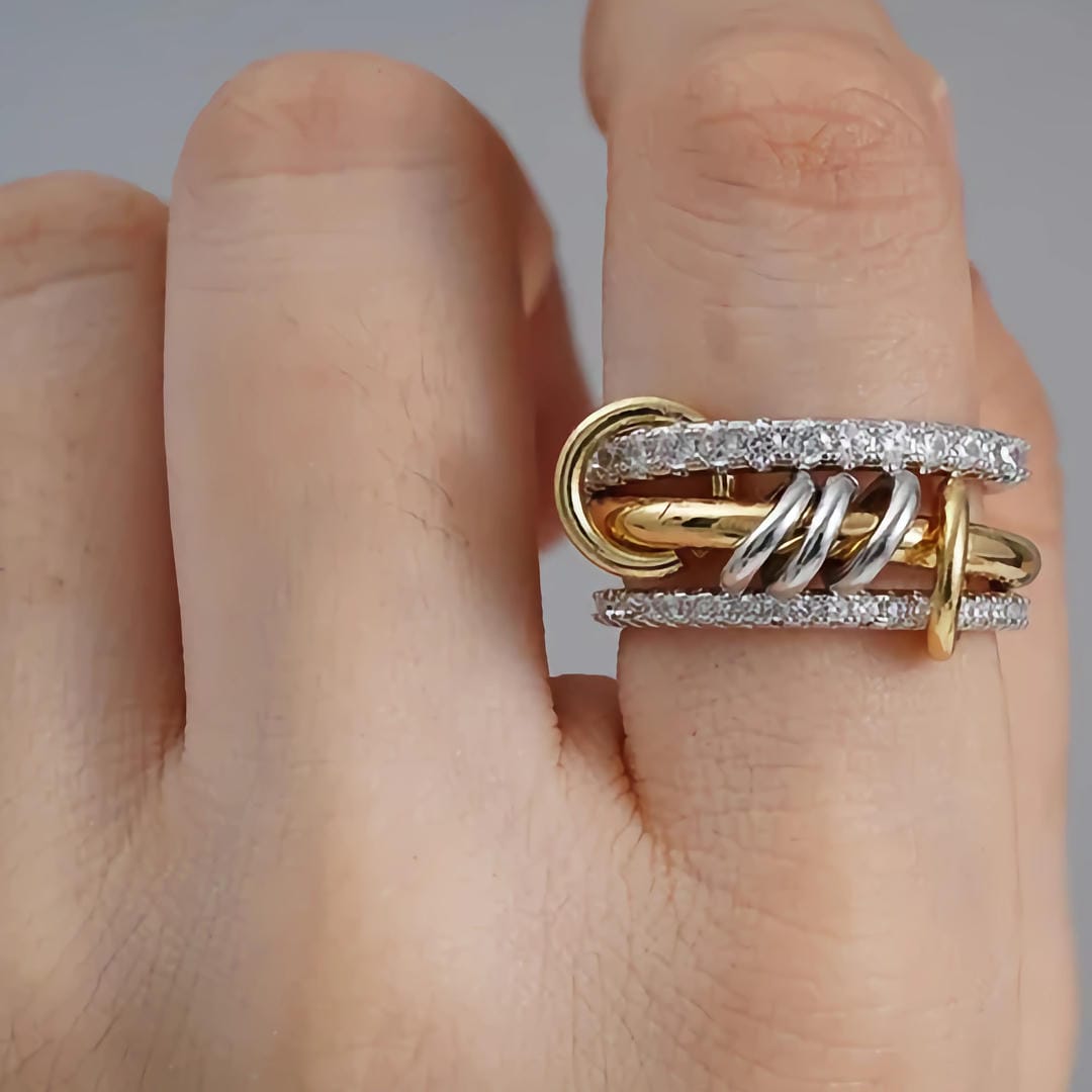 Anillo majestuoso de cristales apilados – imagen 4