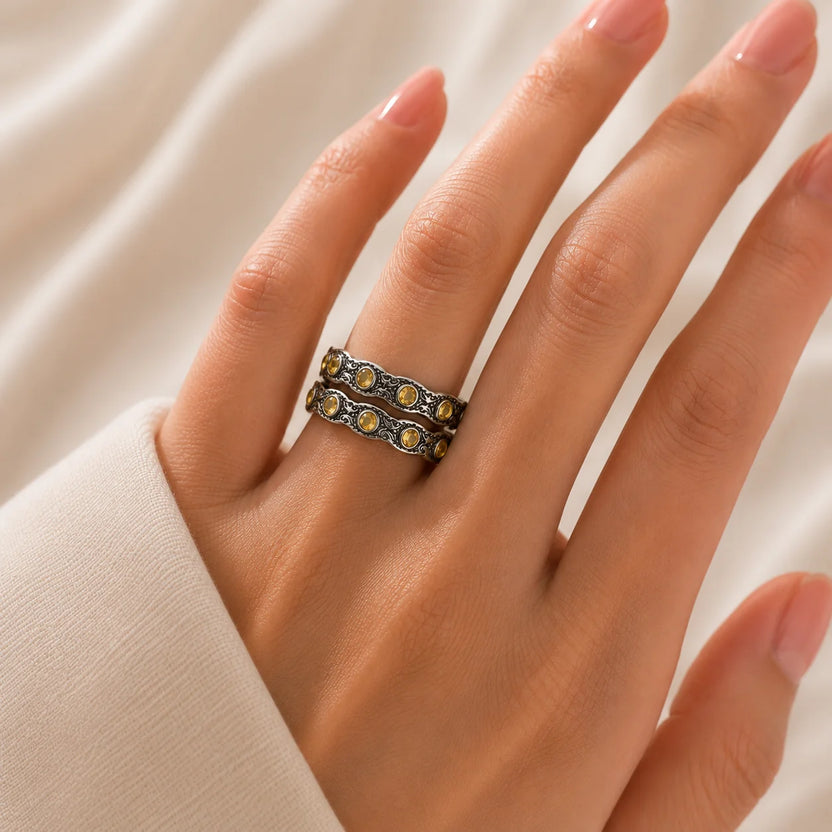 Set de anillos florales con textura vintage