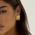 Pendientes de oro con textura de ondas – imagen 2