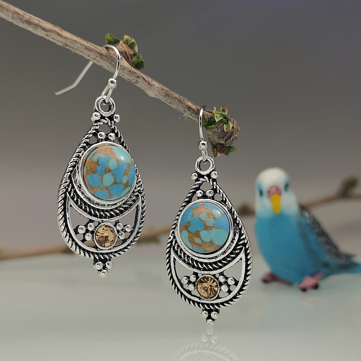 Pendientes largos vintage bohemios con piedra – imagen 2