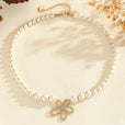 Collar floral de perlas con dije