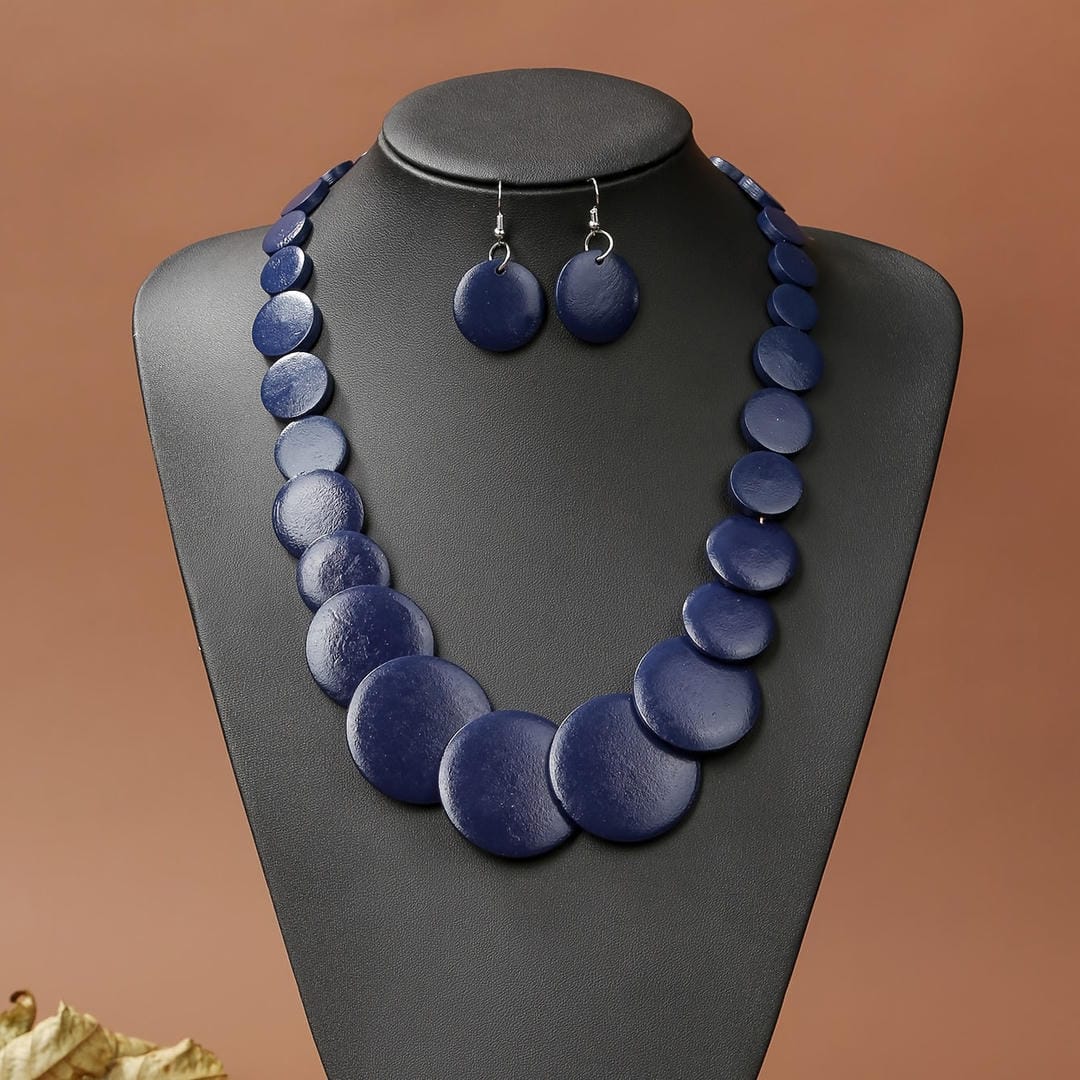 Conjunto de collar y pendientes llamativos de madera con disco, estilo costero — Carmen, Lucía & Rocío