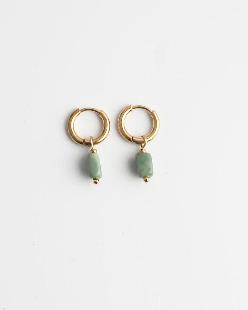 Pendientes minimalistas de aro con piedra natural