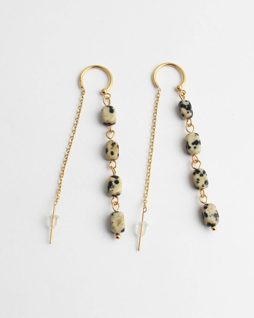 Pendientes largos de piedra moteada