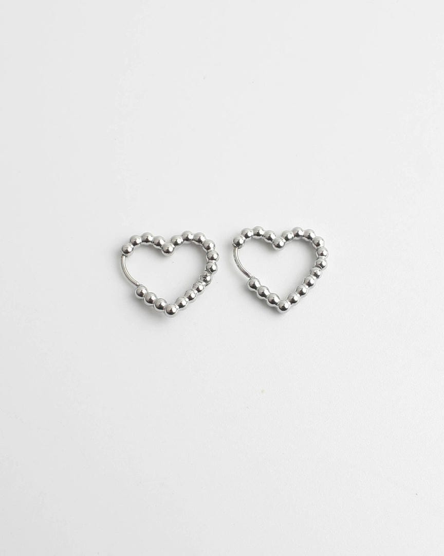 Pendientes aro en forma de corazón con cuentas – imagen 2