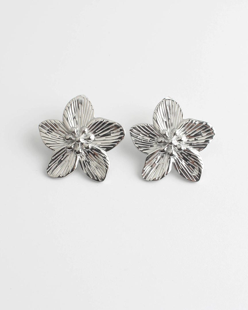Pendientes florales llamativos en oro o plata – imagen 2