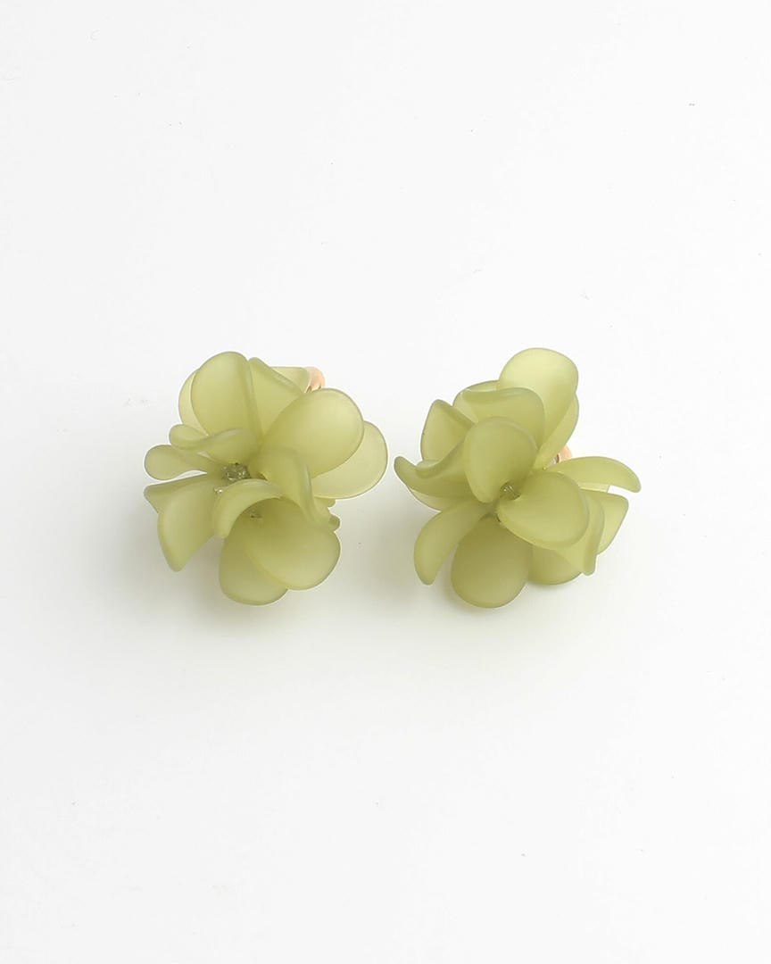 Pendientes de aro dorados con flor – imagen 4