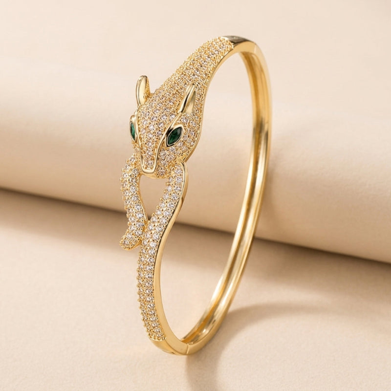 Pulsera majestuosa con diseño animal