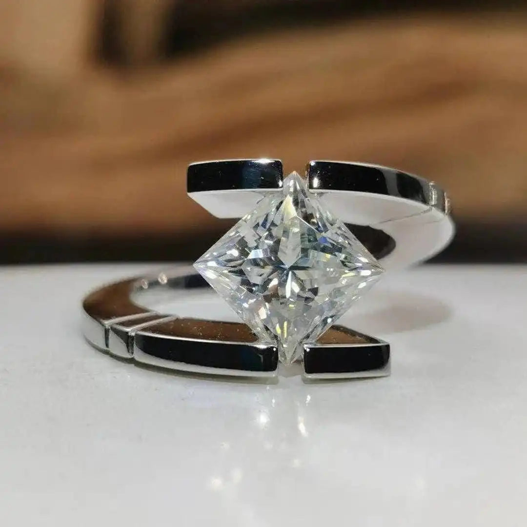 Anillo vintage abierto de plata con circonitas