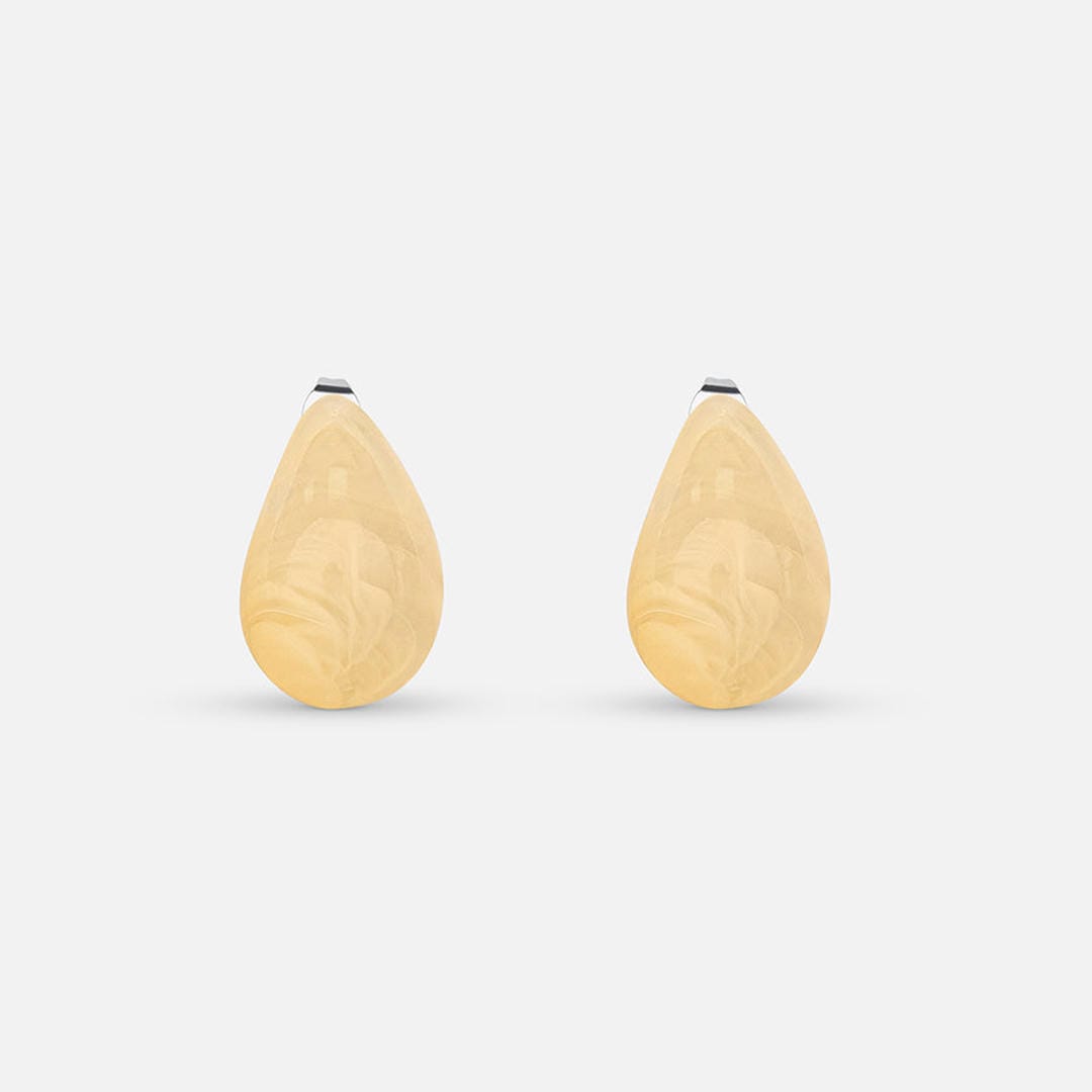Pendientes gota de almendra