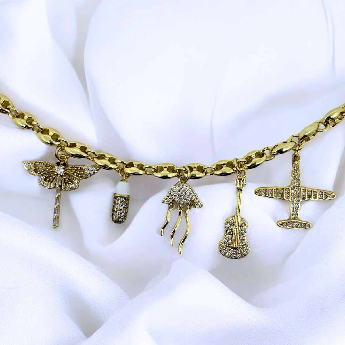 Collar Wanderlust (hecho a mano y edición limitada)