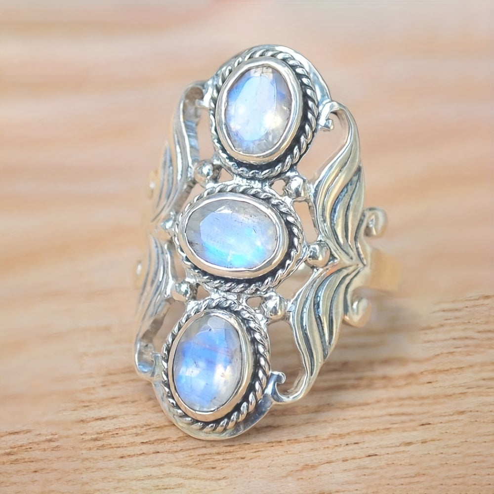 Anillo de piedra de luna de plata con triple óvalo