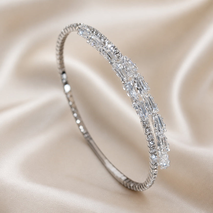 Pulsera clásica de oro blanco con circonita cúbica