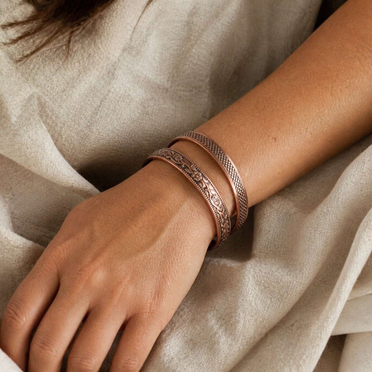 Set de pulseras de cobre Forja Eterna – imagen 2