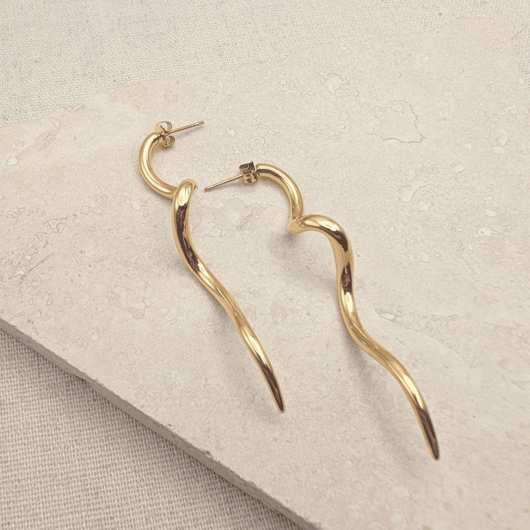 Pendientes llamativos dorados con espiral de uso diario – imagen 3